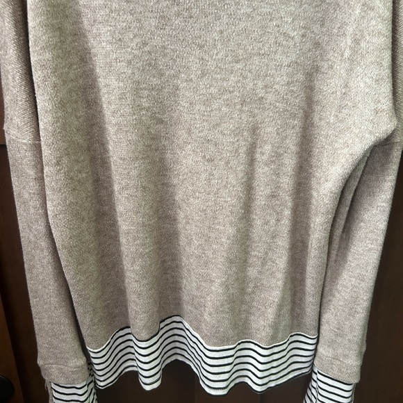 Lovely Melody woman’s top - Picture 5 of 9